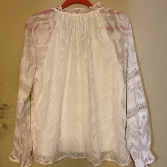 Belle by Kim Gravel, medium lined lace blouse - Picture 9 of 9